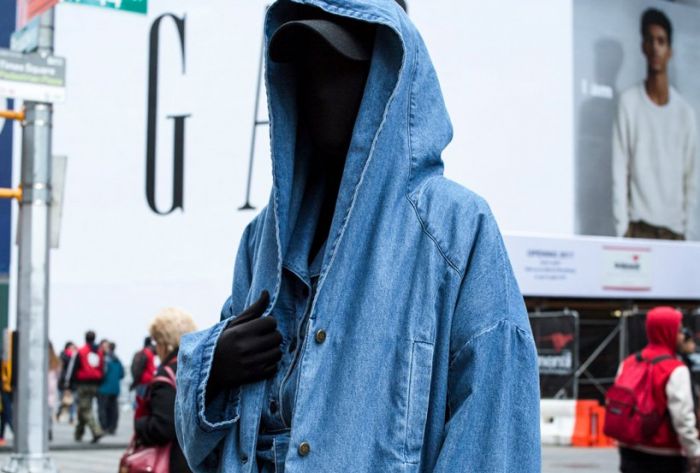 牛仔服装以沉浸式设计装置进驻博物馆