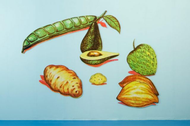 Claudia Martínez Garay - A las revoluciones, como a los árboles, se les reconoce por sus frutos / Revolutions, like trees, are recognized by their fruits