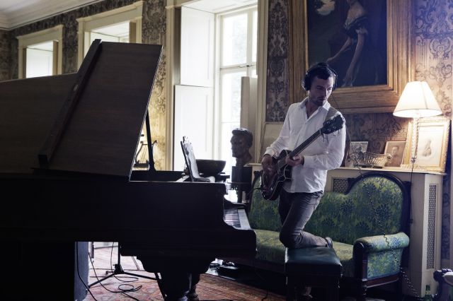 Ragnar Kjartansson——访客