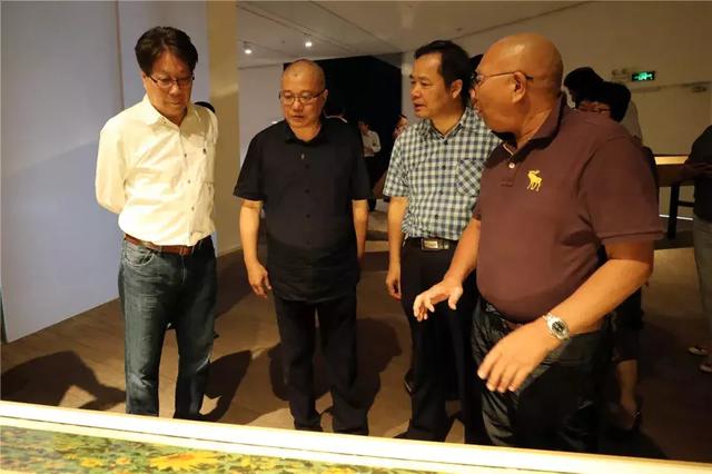 “葵颂——许江近作展”在上海民生现代美术馆开幕