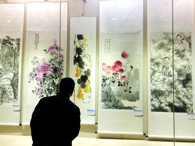 邯郸市庆祝改革开放40周年书法美术摄影新人新作展开幕