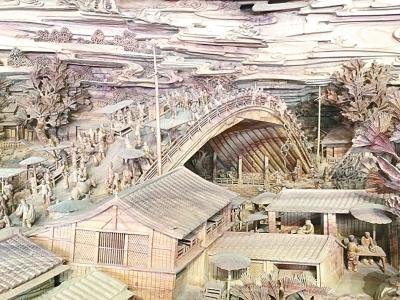 大型木雕《清明上河图》（局部） 郑春辉作