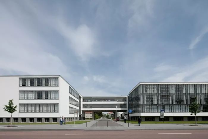 ▲Bauhaus Dessau, architecture: Walter Gropius, 1925–26