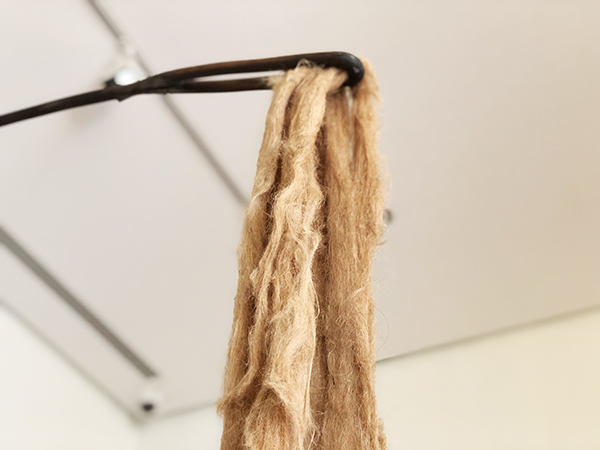 《针（纺锤）》（局部），276.9×256.5×142.2cm，1992 伊斯顿基金会收藏