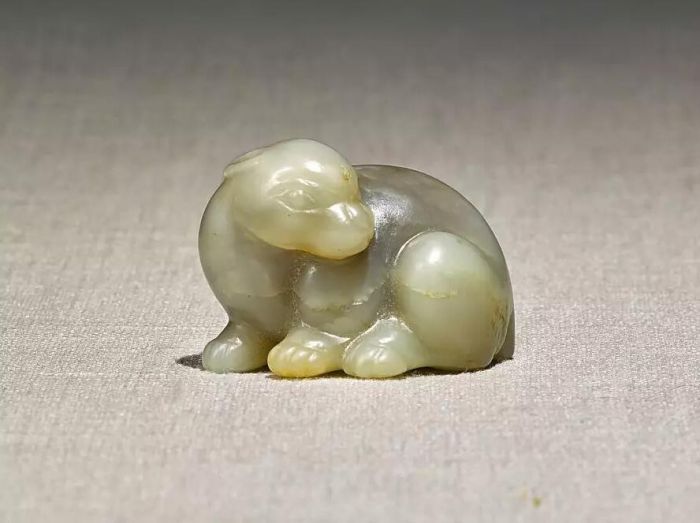 宋  玉雕瑞兔把件