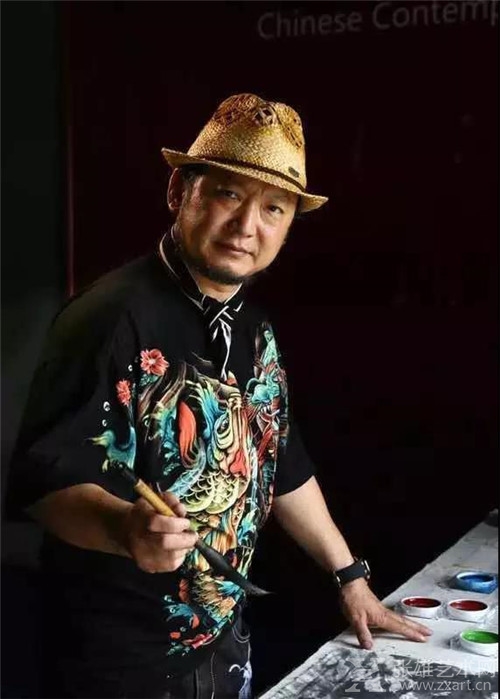 把艺术还给自然(一)——观艺术家王华明“自然美术馆”之响沙湾大沙漠个人展有感