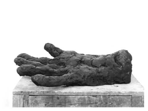 《死手1999 1／3》1999年，青铜，19厘米×76厘米×65厘米