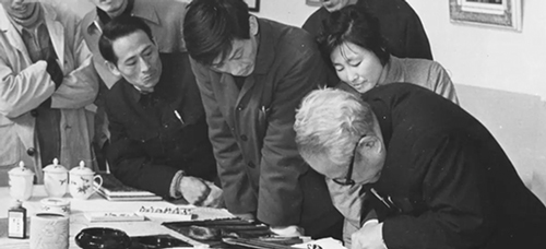 这幅画曾被扔进垃圾箱 如今拍出1782.5万元