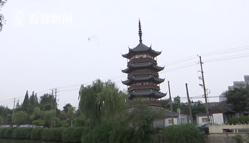 这幅画曾被扔进垃圾箱 如今拍出1782.5万元