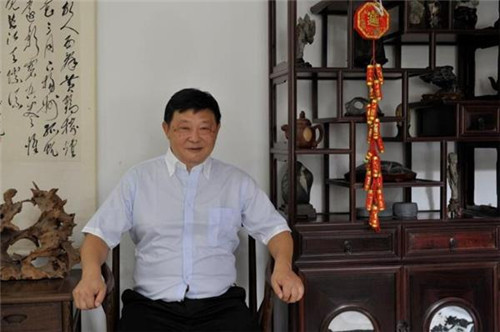 春秋古意，超然天成：书法家肖涵