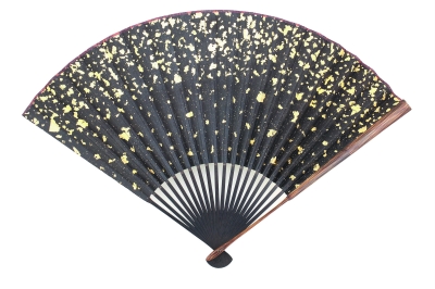 王健“扇”主题作品《明式刻金扇》
