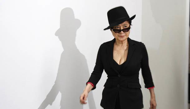 80多岁的小野洋子，仍神采飞扬