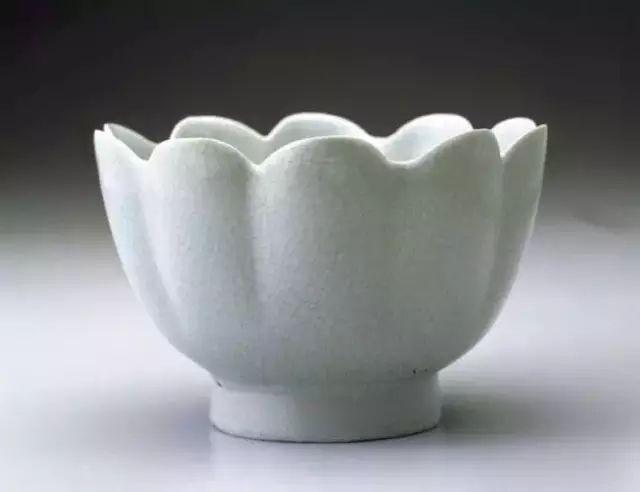 北宋汝窑：莲花氏碗