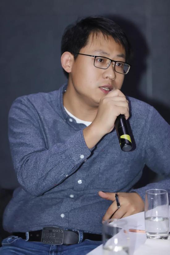 中国互联网新闻中心·艺术中国副总编辑 许柏成