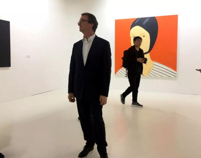 经过三到四年持续在上海的博览会露面，卡茨已经成为中国藏家熟知的艺术家