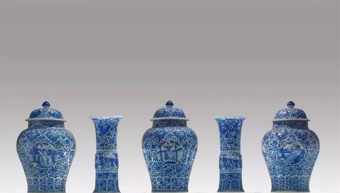 《康熙青花瓷饰品5件套》花瓶高62.5cm，带盖罐高75.5cm