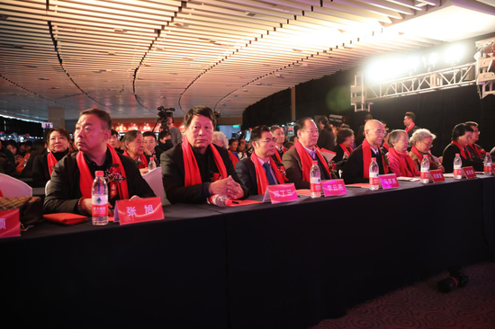 张同禄大师《国宝六绝》全球发布会日前在京举行