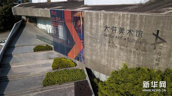 探访转型期的“中国油画第一村”
