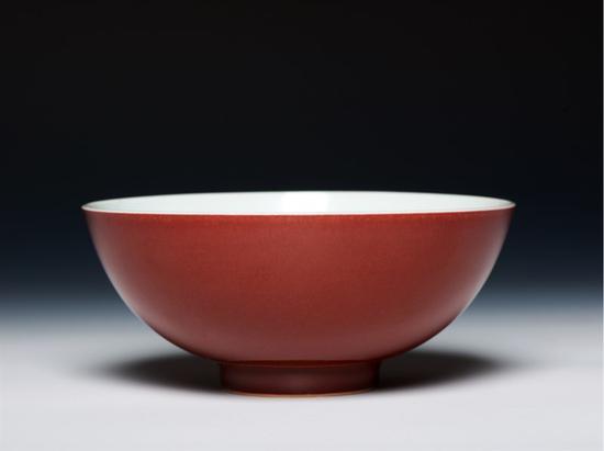 Santos祭红釉碗