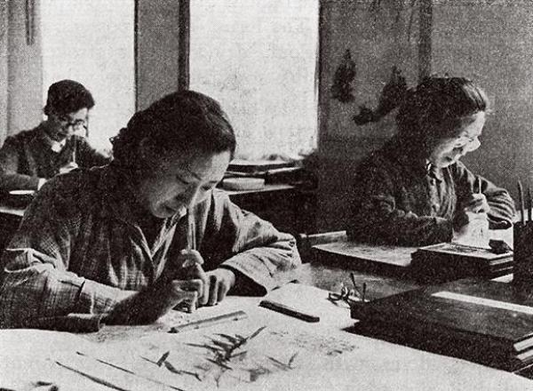60年代的朵云轩勾描师