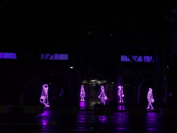 刘毅：公共艺术不只是艺术家个人的创作，“光语者”降临上海铜仁路