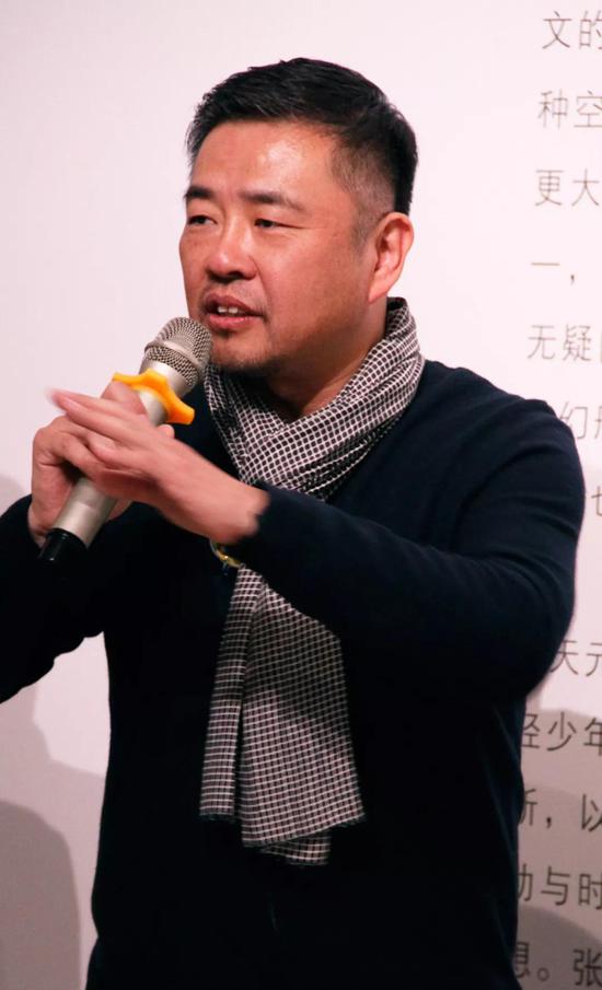 艺术家 蒋焕