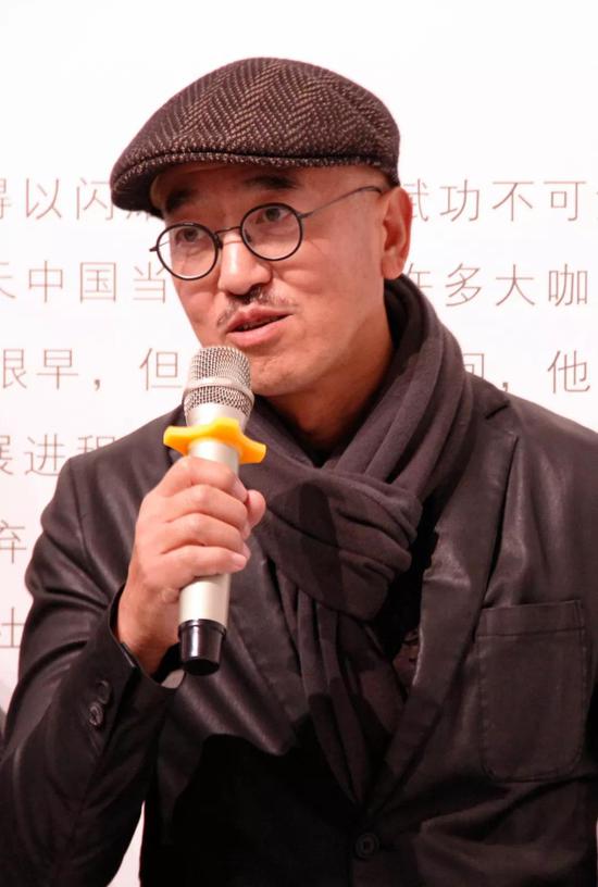 艺术家 李天元
