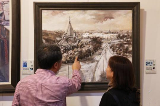 此次展览为公益性活动，吸引了大批民众参观。