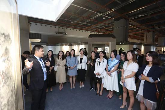 华艺国际18秋拍:预展持续进行中，明日举槌！