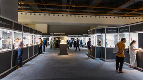 华艺国际18秋拍:预展持续进行中，明日举槌！