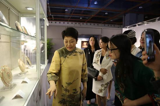 华艺国际18秋拍:预展持续进行中，明日举槌！