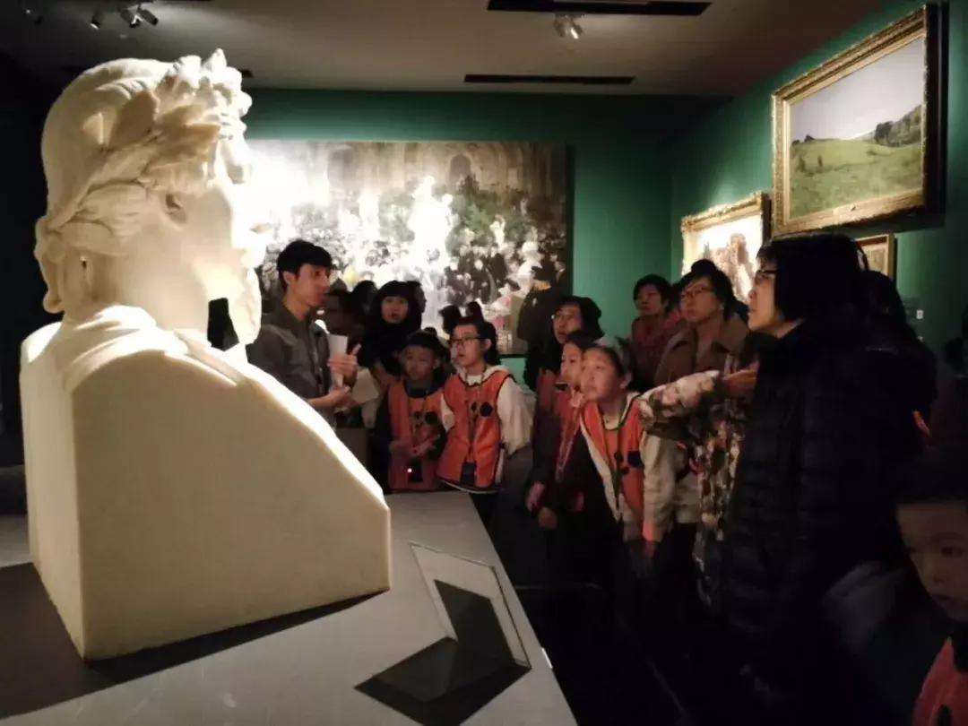 如何让孩子在公共教育空间里文明观展