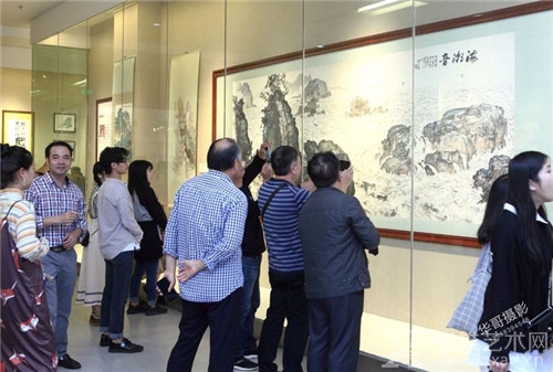 厦门美术馆办展纪念鹭潮美术学校创办人杨夏林诞辰100周年
