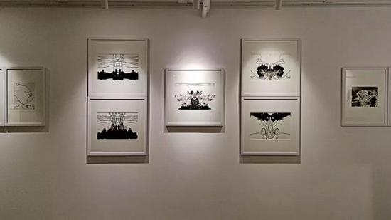 “墨·漠”王瑞青艺术作品展济南热展中