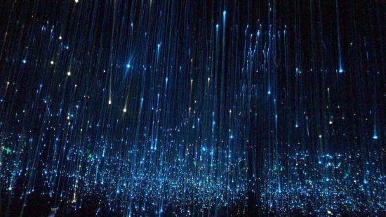 沉浸式星空艺术娱乐展“白夜星辰”登陆上海