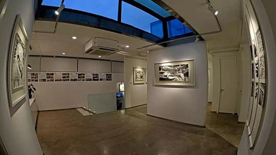 “墨·漠”王瑞青艺术作品展济南热展中