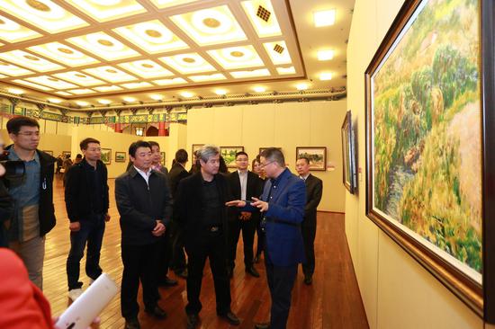 美丽中国·诗意山川主题油画展在京举行