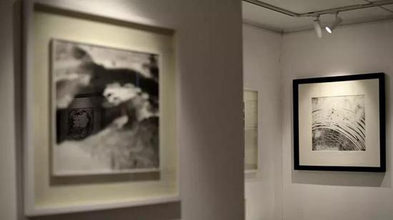 “墨·漠”王瑞青艺术作品展济南热展中