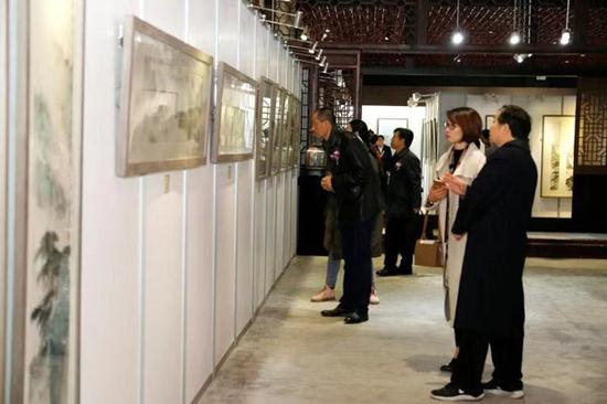 路洪明山水画展在京举办