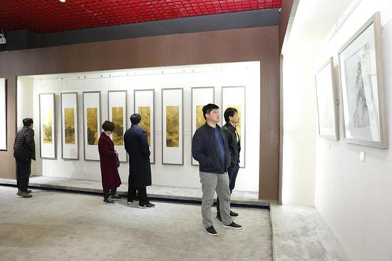 路洪明山水画展在京举办