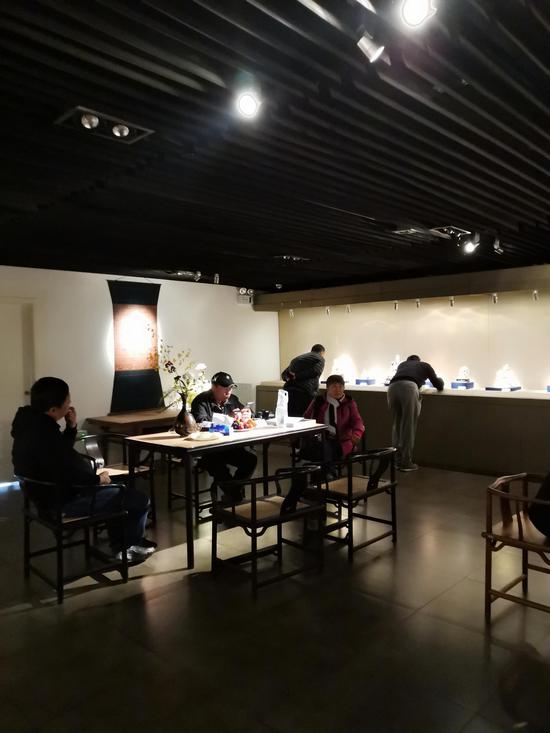 古天一2018秋拍 宽以居珍藏精美佛造像亮相拍场