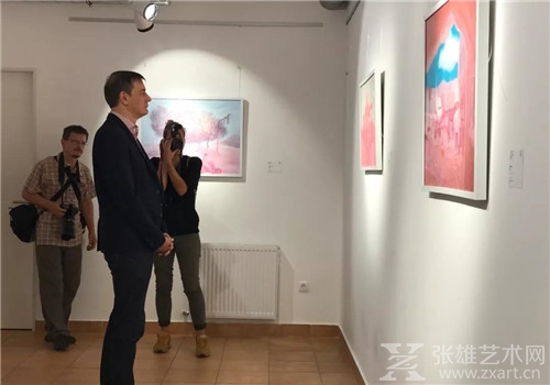 溯丝路·启新境——陈湘波作品展、江山“有机风景”作品展亮相布达佩斯