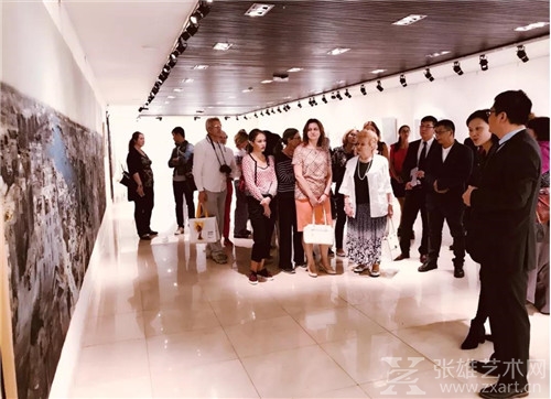 “中俄地方合作交流年——广东画家罗灵、罗奇走进俄罗斯油画作品展”在莫斯科开幕