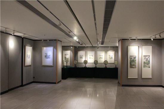 “辉煌书画作品展”在深圳东方美术馆开幕