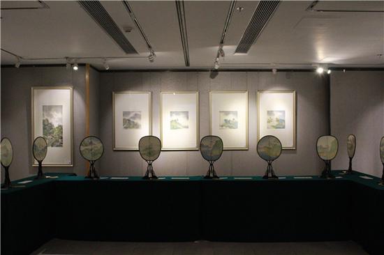 “辉煌书画作品展”在深圳东方美术馆开幕
