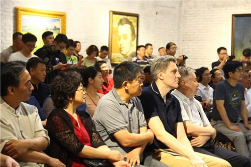 “乌克兰·中国艺术家交流展”在慧和天语艺术空间、国际酿酒大师艺术馆隆重开幕