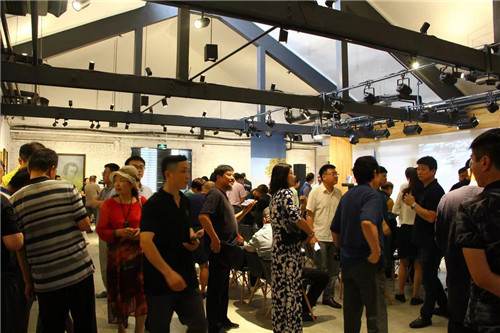 “乌克兰·中国艺术家交流展”在慧和天语艺术空间、国际酿酒大师艺术馆隆重开幕