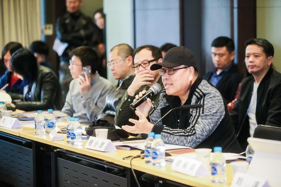 中山大学传播学院教授杨小彦