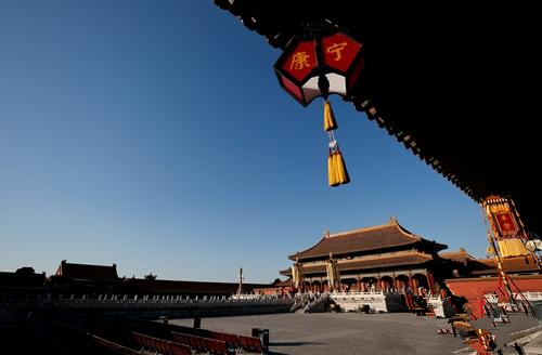己亥春节 故宫首次复原“天灯”“万寿灯”