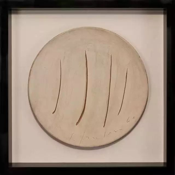 Concetto spaziale,1960,Ceramic,17 indiameter